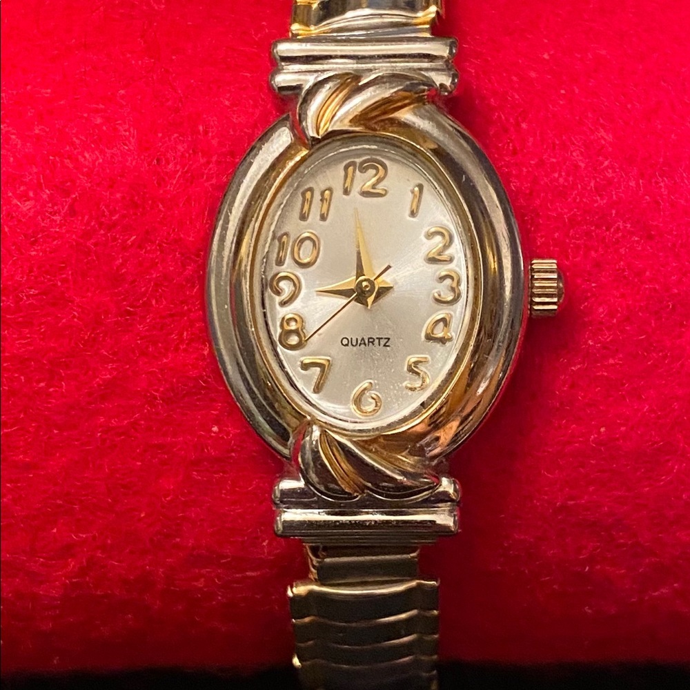 Japan Movt, Women, watch, Metal Band, no battery.: